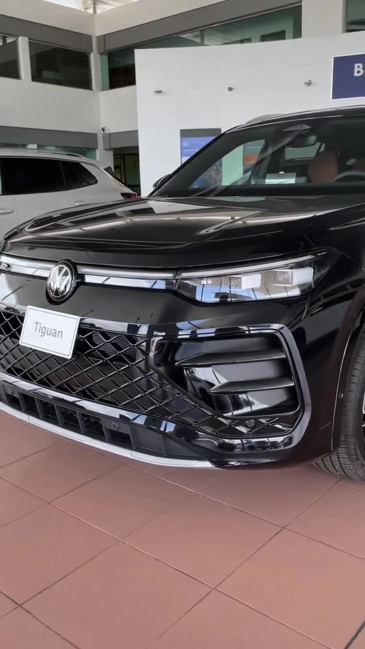 VW Tiguan — Video